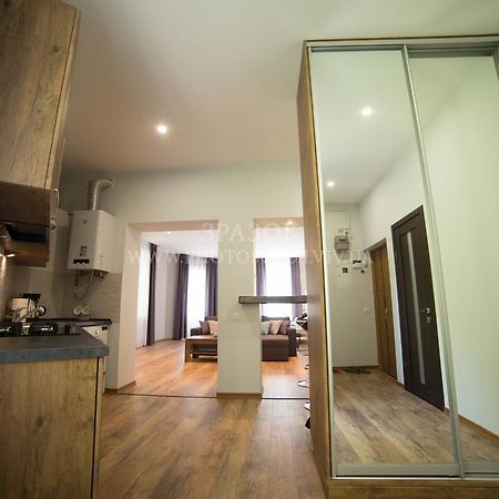 Foxy Lviv Apartment Exterior photo